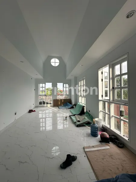 image BRAND NEW 3 UNIT RUKO EKSKLUSIF DI KEROBOKAN DESIGN MODERN (8)