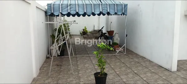 image RUMAH PURI ANJASMORO HOOK JALAN DEPAN LEBAR (4)