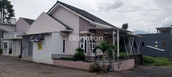 image JUAL CEPAT RUMAH HOOK LETAK STRATEGIS  (1)