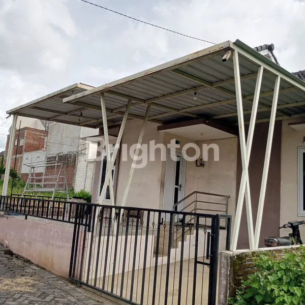 image JUAL CEPAT RUMAH HOOK LETAK STRATEGIS  (5)