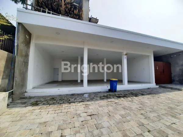 image TOKO STRATEGIS DI KEROBOKAN (4)