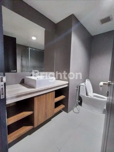 image DIJUAL APARTEMEN MEWAH & NYAMAN DI LOKASI STRATEGIS (2)