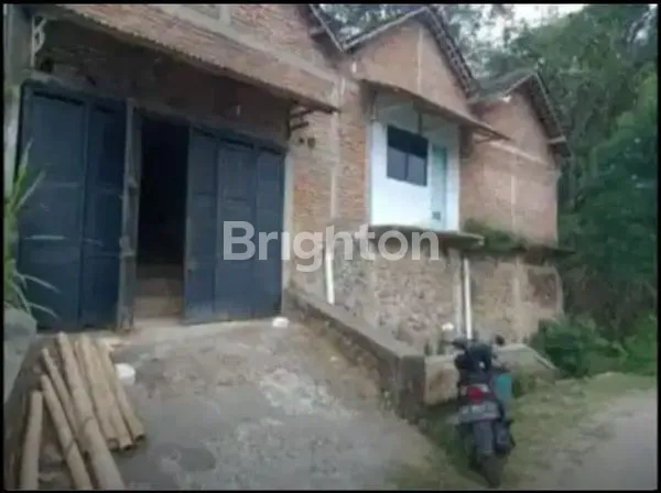 DIJUAL BANGUNAN EX USAHA SAPI PERAH