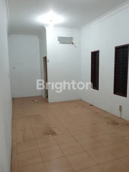 image RUMAH STRATEGIS DI JL BESI, COCOK UNTUK KOS/KANTOR (5)