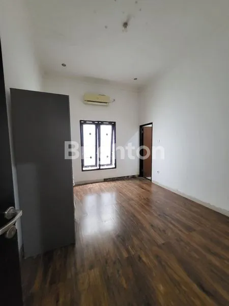 image RUMAH NYAMAN DAN ASRI, STRATEGIS, JARANG ADA DI SEPINGGAN PRATAMA (6)