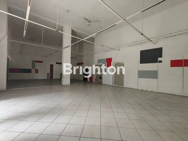 image DISEWAKAN RUKO 1 LANTAI LOKASI STRATEGIS BANGET DI TULUNGAGUNG KOTA (4)