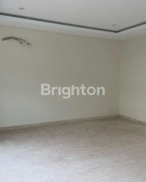 image RUMAH MEWAH 3 LANTAI SIAP HUNI CLUSTER MOZART (5)