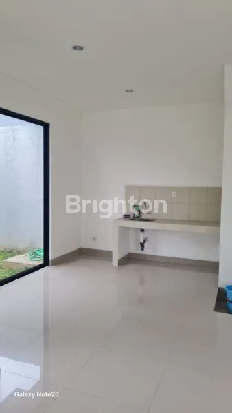 image RUMAH BARU SIAP HUNI KOSONGAN DI KOMPLEK SHILLA SAWANGAN DEPOK (3)