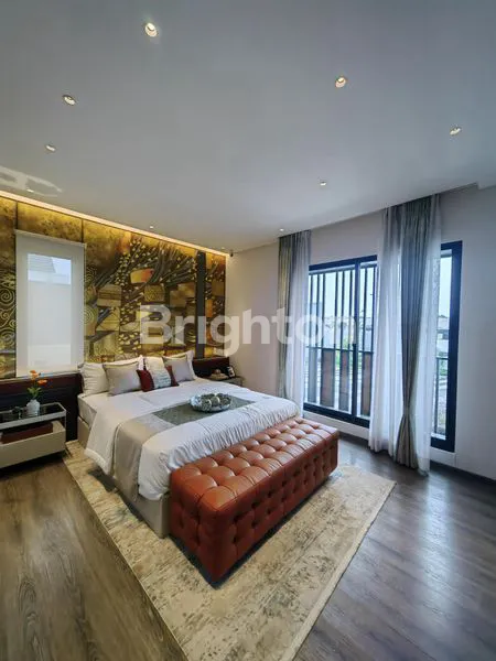 image RUMAH CANTIK STROZZI GADING SERPONG TANGERANG (6)