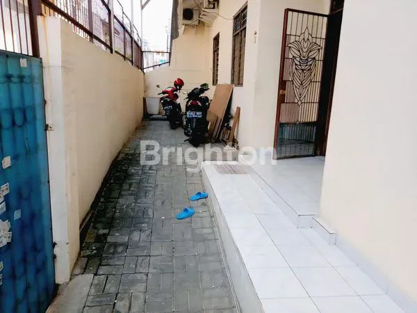 image RUMAH KOS HOOK 3 LANTAI SIAP AKTIF, STRATEGIS DEKAT DENGAN COMMERCIAL AREA & KAMPUS, TANJUNG DUREN, JAKARTA BARAT. (4)