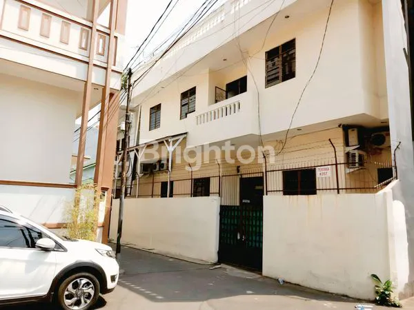 image RUMAH KOS HOOK 3 LANTAI SIAP AKTIF, STRATEGIS DEKAT DENGAN COMMERCIAL AREA & KAMPUS, TANJUNG DUREN, JAKARTA BARAT. (8)
