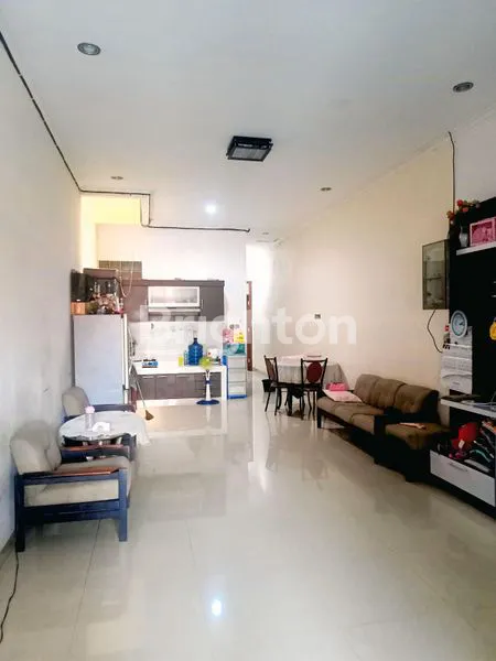 image RUMAH 3 LANTAI, MODERN MINIMALIS  STRATEGIS BEBAS BANJIR DI CIDENG, JAKARTA PUSAT (8)