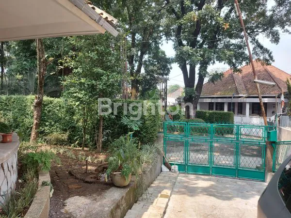 image DIJUAL RUMAH BANGUNAN PENINGALAN BELANDA DILOKASI STARTEGIS JALAN DAGO KOTA BANDUNG. (4)