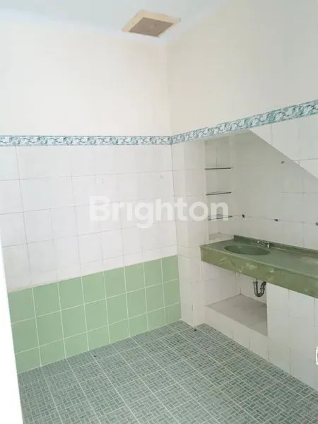 image GRIYA MAHKOTA GODEAN, SELANGKAH MALIOBORO, TOL RINGROAD (5)