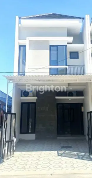 image RUMAH 2LANTAI MINIMALIS KUTISARI INDAH UTARA (1)