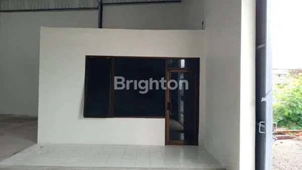 image GUDANG SIAP PAKAI AKSES CONTAINER 40", BERSIH, AMAN, SELANGKAH KE RAYA KENJERAN DEKAT SURAMADU PASAR ATOM ITC MEGA GROSIR PELABUHAN TANJUNG PERAK (6)