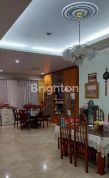 image RUMAH KEBUN JERUK DEKAT TANJUNG DUREN  JAKARTA BARAT (5)