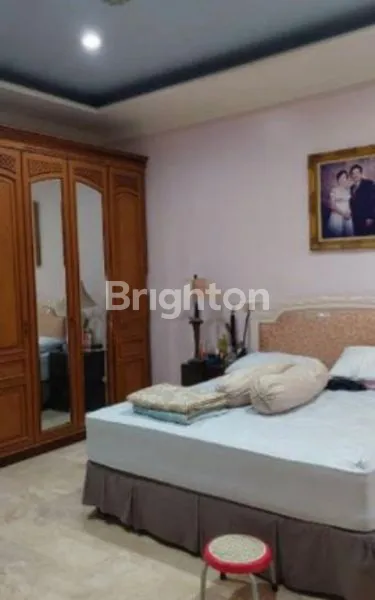 image RUMAH KEBUN JERUK DEKAT TANJUNG DUREN  JAKARTA BARAT (8)