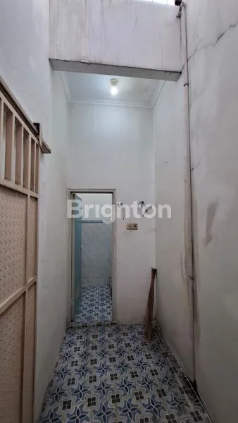 image RUMAH 2 LANTAI ADA KAMAR DI LANTAI 1 ROW MOTOR DI TANAH SEREAL (5)