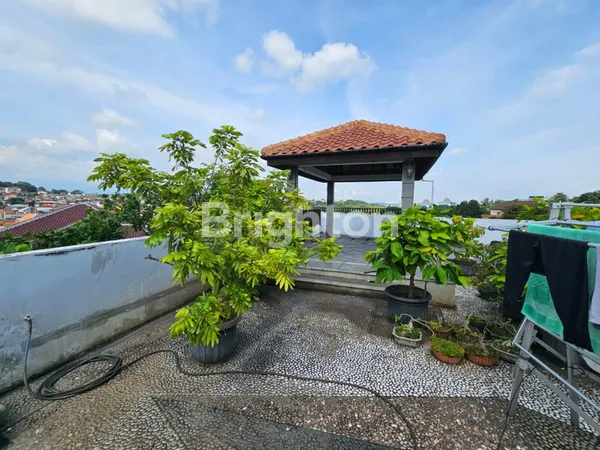 image TENANG, VIEW 3 GUNUNG, VENTILASI UDARA & SINAR IRIT LISTRIK, JL. G. AGUNG SEMARANG (3)
