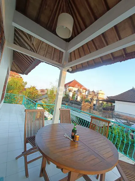 image RUMAH LANTAI DUA DI SIDAKARYA DENPASAR (8)