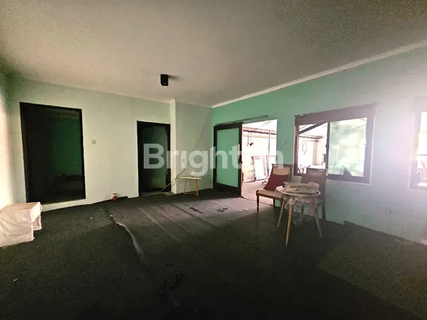 image SHOW ROOM, GUDANG, PAKET, CAFE DI DR. CIPTO SEMARANG (6)