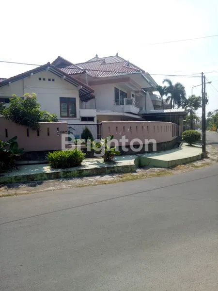 image RUMAH TERAWAT HOOK MARGOREJO INDAH  (2)