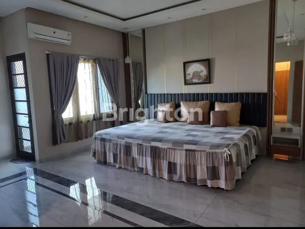 image RUMAH CANTIK, MEWAH, SIAP HUNI, FULL ELEKTRONIK DI PERMATA BUANA JAKARTA BARAT (7)