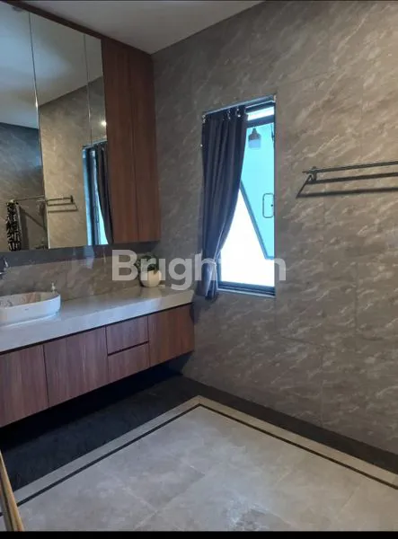 image RUMAH CANTIK, MEWAH, SIAP HUNI, FULL ELEKTRONIK DI PERMATA BUANA JAKARTA BARAT (8)