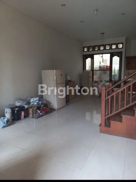 image RUMAH 2 LANTAI KLASIK DI TAMAN ARIES JAKARTA BARAT (6)