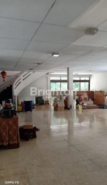 RUMAH STRATEGIS+TAMAN BELAKANG DI ARJUNA UTARA, TANJUNG DUREN