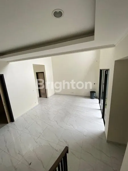 image RUMAH MEWAH DI SUVARNA SUTERA – CLUSTER MERANTI, TANGGERANG CIKUPA (4)