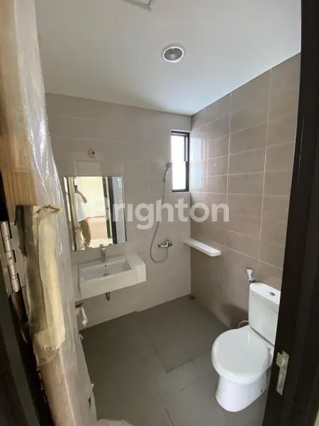 image RUMAH MEWAH DI SUVARNA SUTERA – CLUSTER MERANTI, TANGGERANG CIKUPA (5)