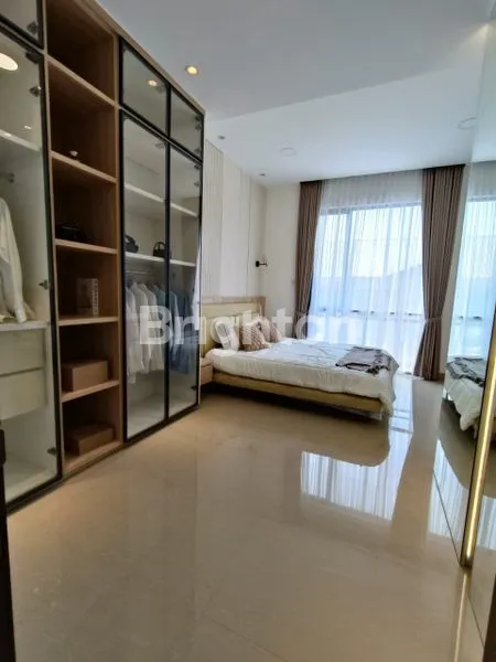 image RUMAH BARU 2 LANTAI SIAP HUNI STRATEGIS DAERAH CENGKARENG JAKARTA BARAT (2)