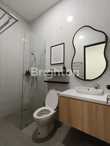 image RUMAH BARU 2 LANTAI SIAP HUNI STRATEGIS DAERAH CENGKARENG JAKARTA BARAT (3)