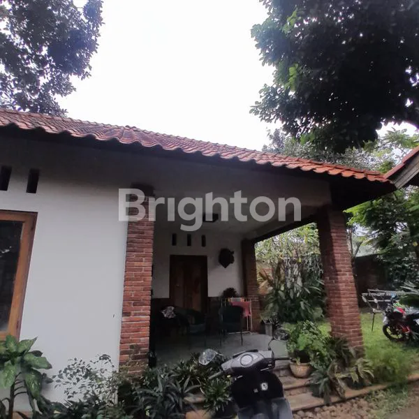 image RUMAH MURAH CLASSIC, HALAMAN LUAS DAN ASRI (5)