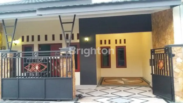 image RUMAH FULL FURNISH SIAP HUNI DAERAH PERUMAHAN GRIYA WONOREJO KARANGANYAR  (2)