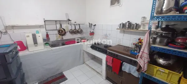 image RUMAH BAGUS KOMERSIL COCOK UNTUK TINGGAL ATAU USAHA , COCOK UNTUK CAFE, KOST KOSTAN , PINGGIR JALAN UTAMA, TANJUNG DUREN, JAKARTA BARAT  (4)