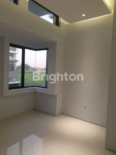 image RUMAH 1M AN PERBATASAN JAKARTA TANGERANG (4)