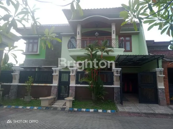 image RUMAH BESAR DI LINGKAR TIMUR DENGAN PERABOTAN (1)