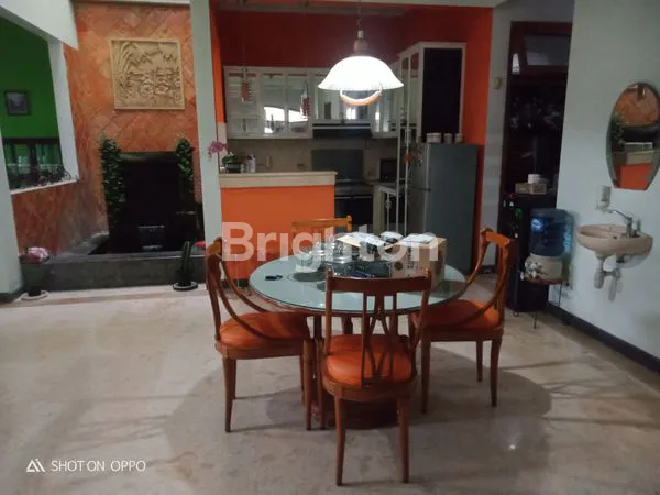 image RUMAH BESAR DI LINGKAR TIMUR DENGAN PERABOTAN (3)