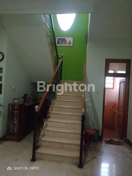 image RUMAH BESAR DI LINGKAR TIMUR DENGAN PERABOTAN (7)