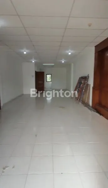 image RUKO DISEWAKAN DI JALAN SUNSETROAD BALI  (7)