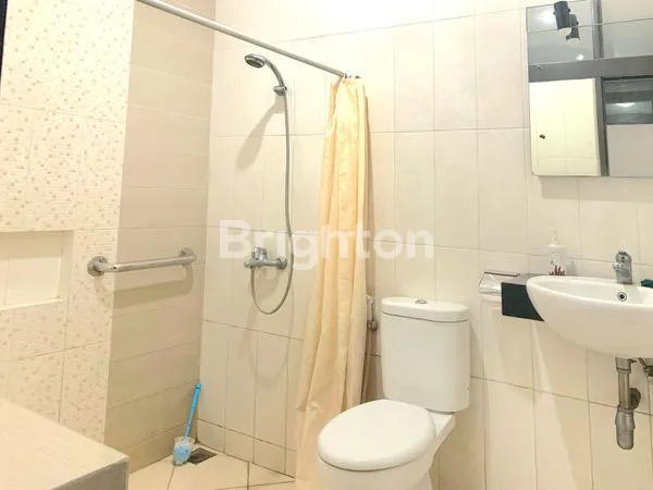 image RUMAH KANTOR LUAS STRATEGIS DI JANTUNG KOTA BANDUNG, DEKAT PUSAT PERBELANJAAN (8)