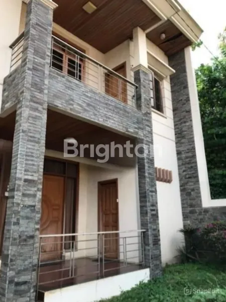 RUMAH 2 LANTAI DENGAN POTENSI BESAR DI KOMPLEK MUARA BANDUNG