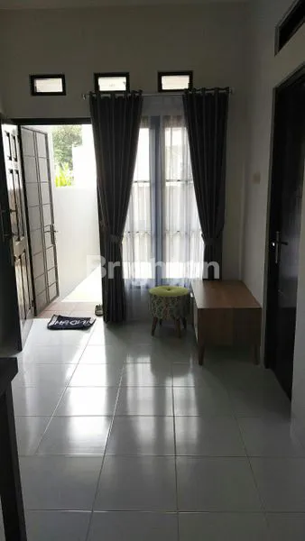 image RUMAH BUMI CIMANGGIS INDAH 2 TAPOS DEPOK JAWA BARAT (2)