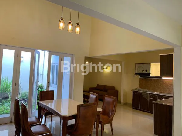 image RUMAH MEWAH 2 LANTAI BEBAS BANJIR GALAXY BEKASI  (4)