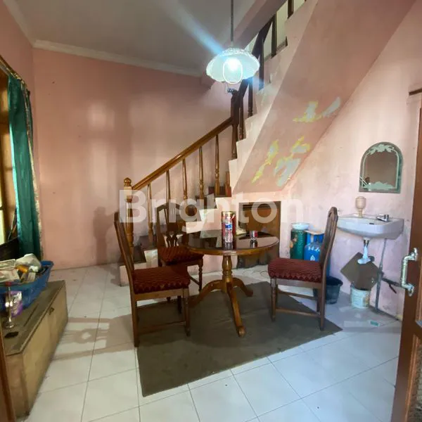 image RUMAH HOOK 2 LANTAI - SAWOJAJAR 1 (6)