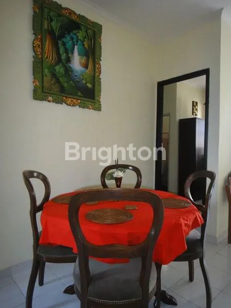 image LOKASI DALAM PERUMAHAN DEKAT CITRA LAND UBUNG KAJA, RUMAH STYLE BALI 2 LT 6 BR LUAS 250 M² (5)