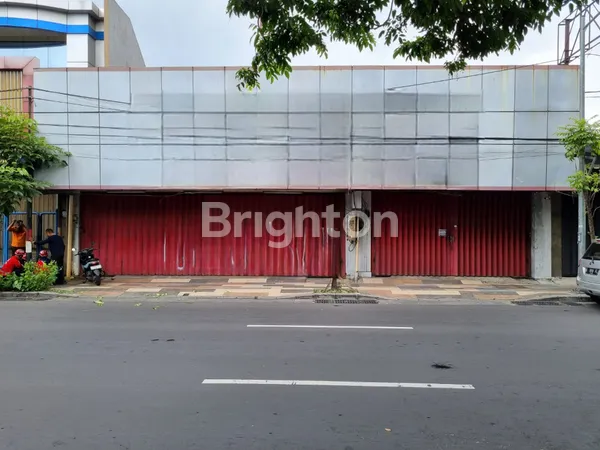 SHOWROOM STRATEGIS DI PUSAT BISNIS, RAYA KERTAJAYA-SURABAYA